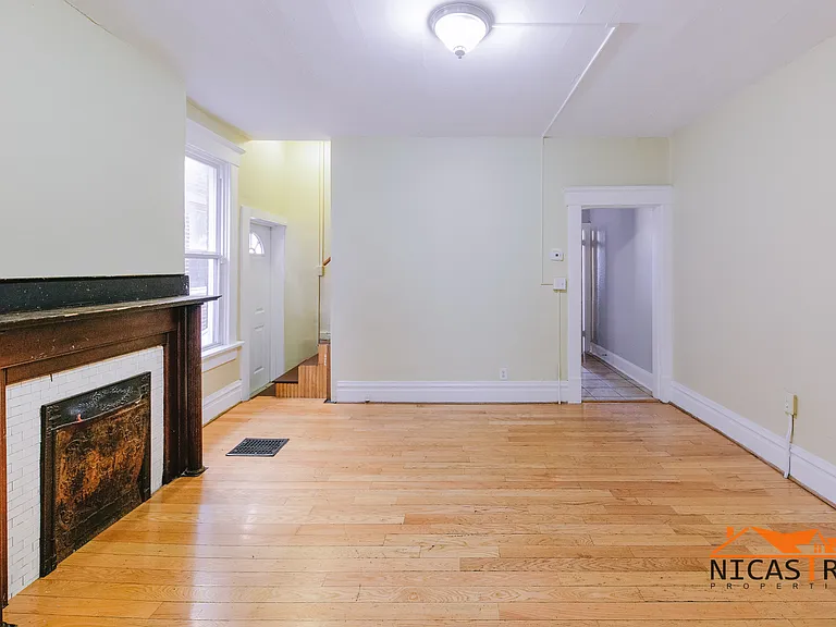 136 E 11th Ave — Photo 21