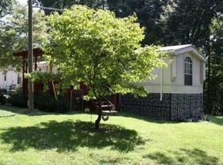 277 Hickory Ridge Rd, Salt Rock, WV 25559