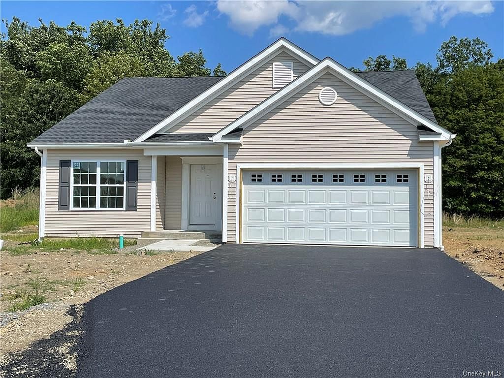 47 Stonewall Circle, Poughkeepsie, NY 12603 Zillow