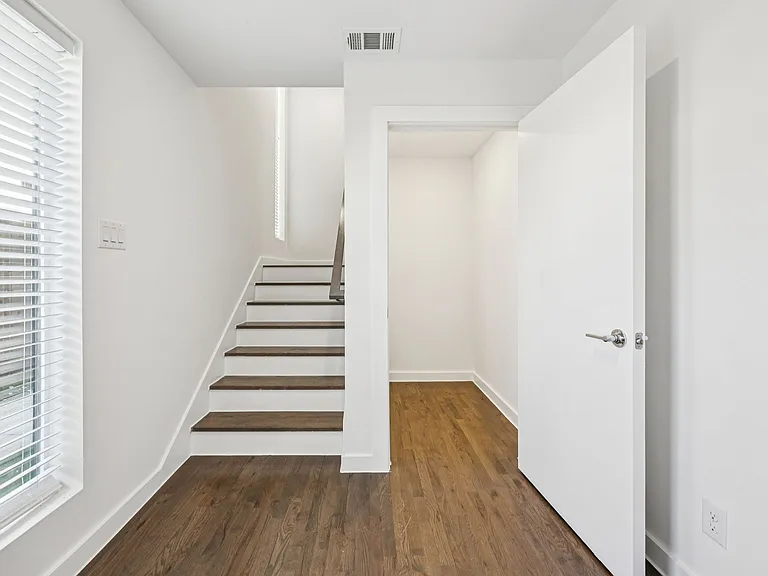 Townhomes on Bennett — Photo 3