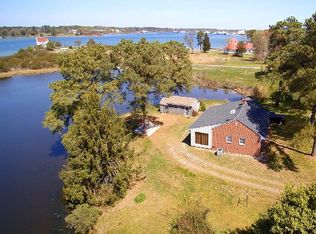 2996 Fleeton Rd, Reedville, VA 22539