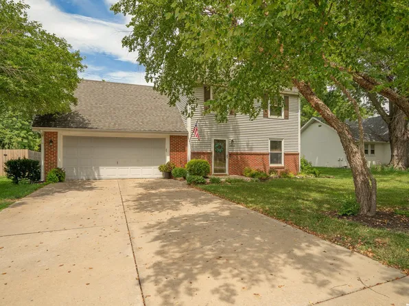 3828 Stetson Dr, Lawrence, KS 66049