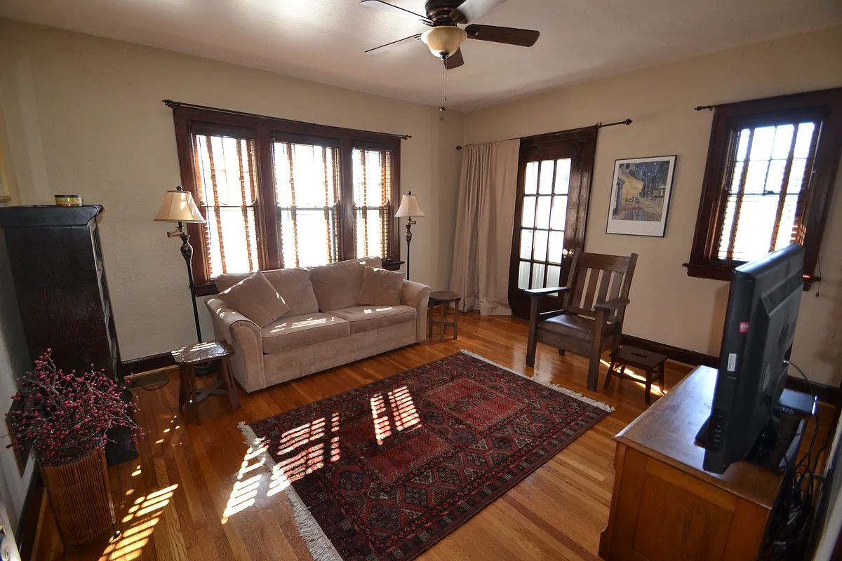 Building Photo - 908 Ellison Ave #4