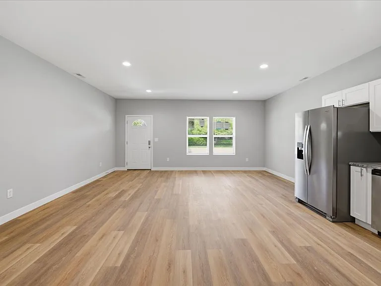 2813 N Talbott St #A — Photo 4