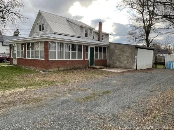 162 Union St, Woodstock, NB E7M 2X3