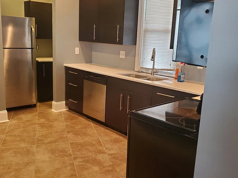 3561 Howard St — Photo 15