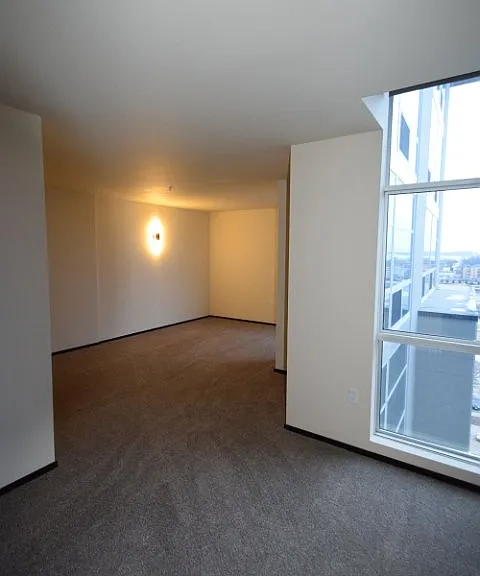 Galaxie High Rise Apartments — Photo 139