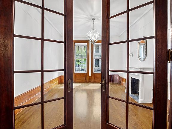 3rd image of 800 Riverside Dr APT 1C