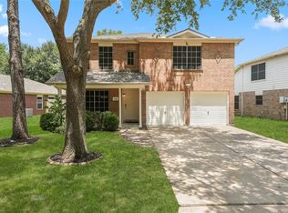 17502 S Summit Canyon Dr, Houston, TX 77095