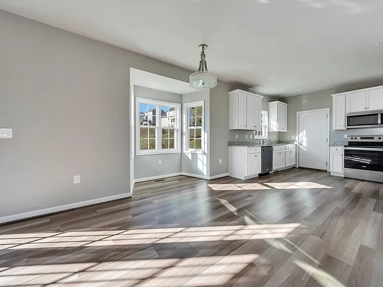 175 Bishops Gate Rd NW — Photo 5