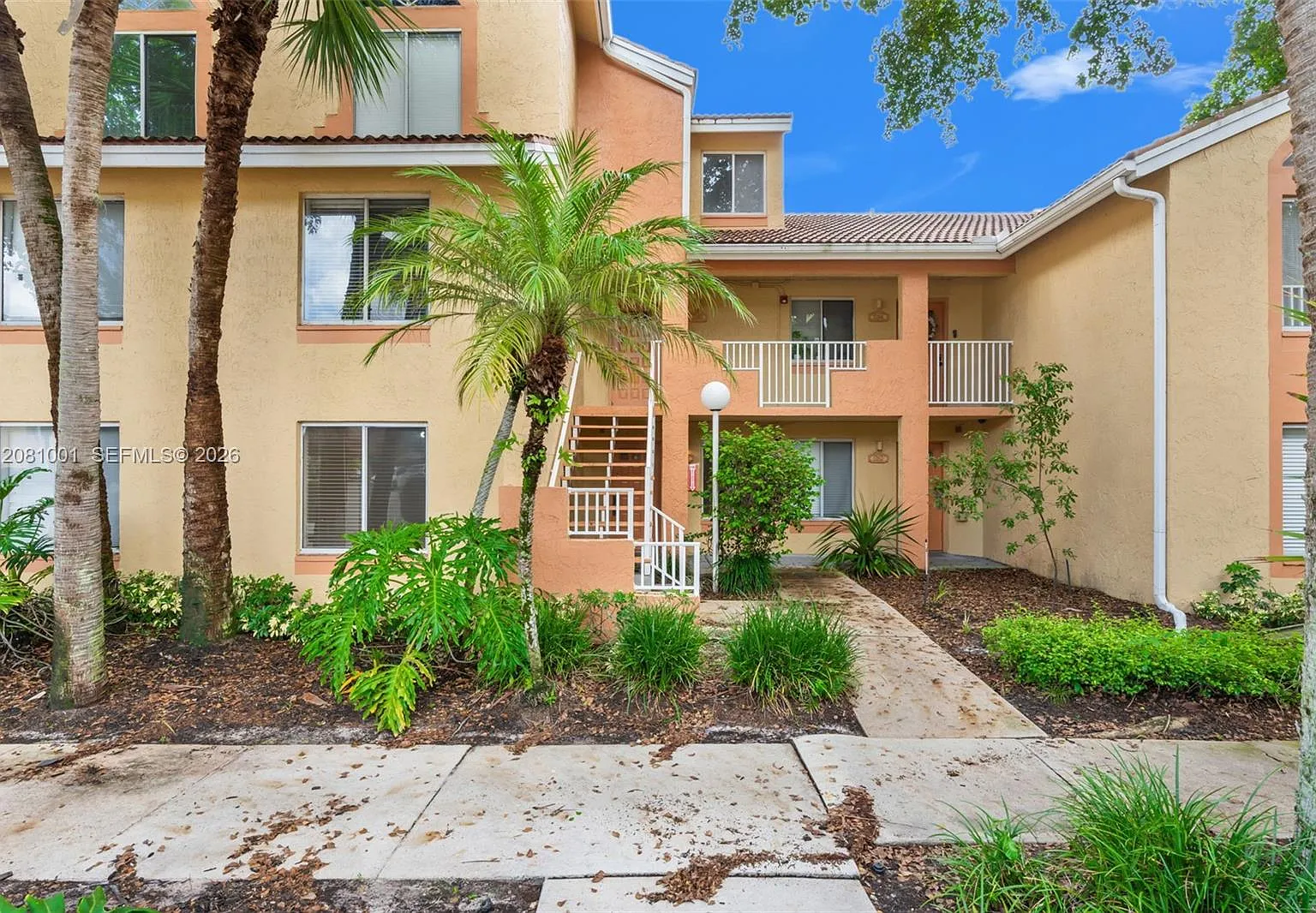 1 bed, 1.0 bath, 816 sqft, $1,790 — Photo 4
