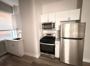 516 Central Ave #2E, Jersey City, NJ 07307