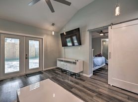 224 E Kelly Park Rd