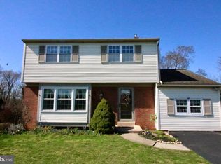 1617 Glenn Rd, Lancaster, PA 17601