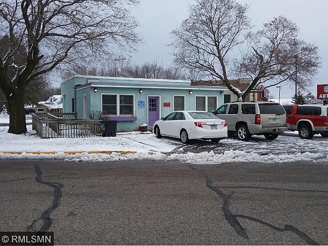 1st image of 407 Lake St S