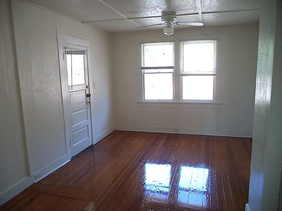 3rd image of 628 5th St N APT 5
