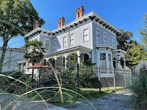 902 Barnard St #1 Photo 1