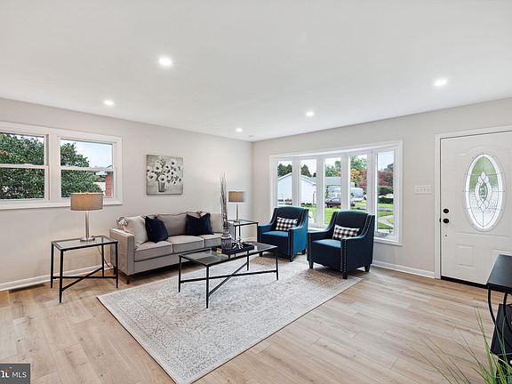 3rd image of 3719 John Dr