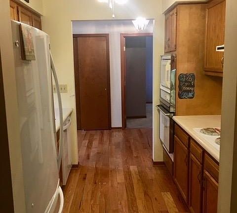 4th image of 4729 Central Ave