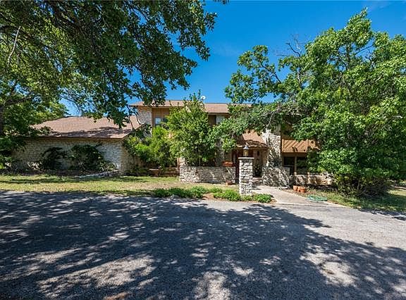 3rd image of 3025 Yukon Cir