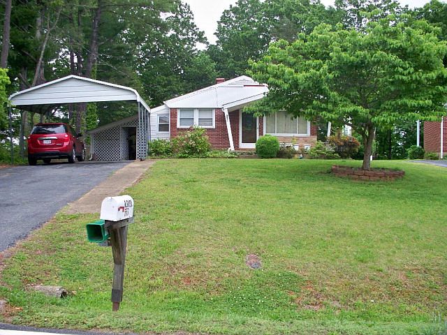 2nd image of 559 Murphy Rd