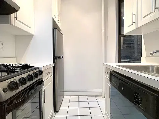 Rented by Compass | media 3