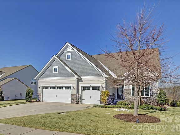 2nd image of 16541 Cozy Cove Rd
