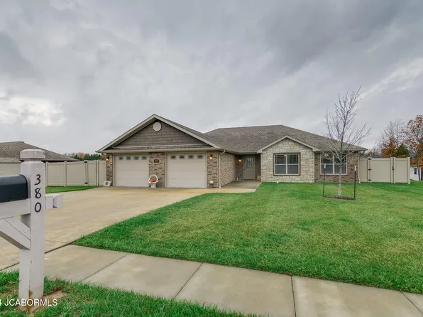 380 Dover Dr, Holts Summit, MO 65043