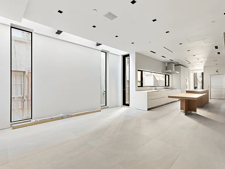 35 Walker St #PENTHOUSE — Photo 6
