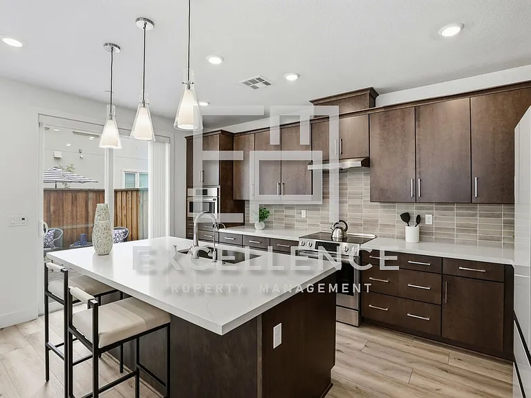 16210 Juan Hernandez Dr — Photo 3