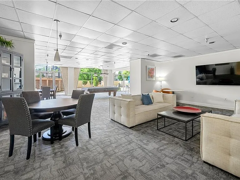 2479 Peachtree Rd NE #1801 — Photo 34
