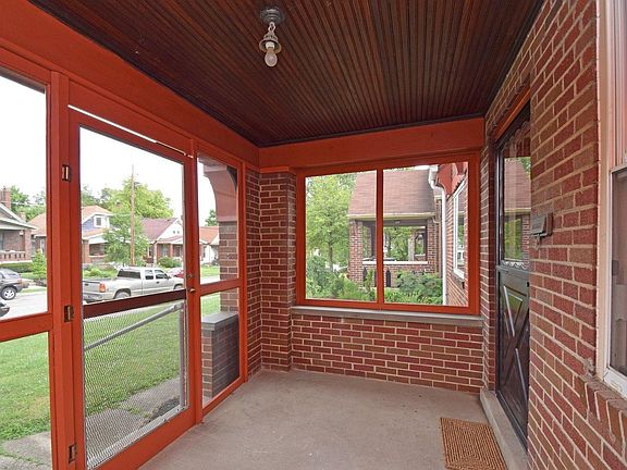 2nd image of 1329 Pullan Ave