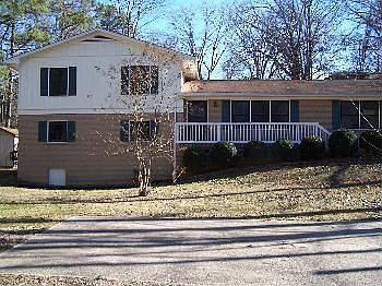 1st image of 451 Woodland Dr