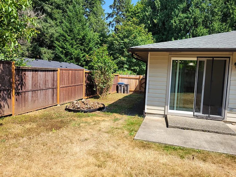 5209 Beach Dr #A — Photo 12