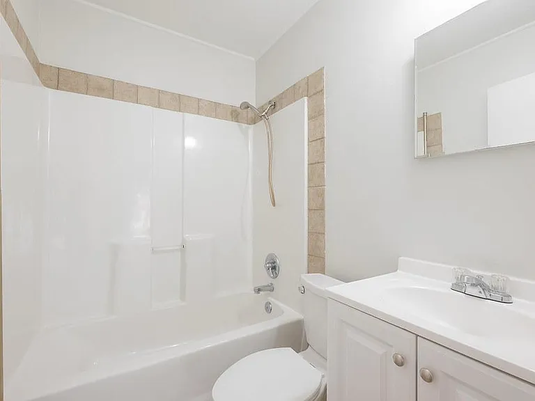6408 W Grace St — Photo 20