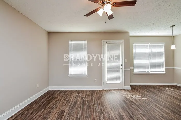 101 Bond Lake Dr — Photo 7