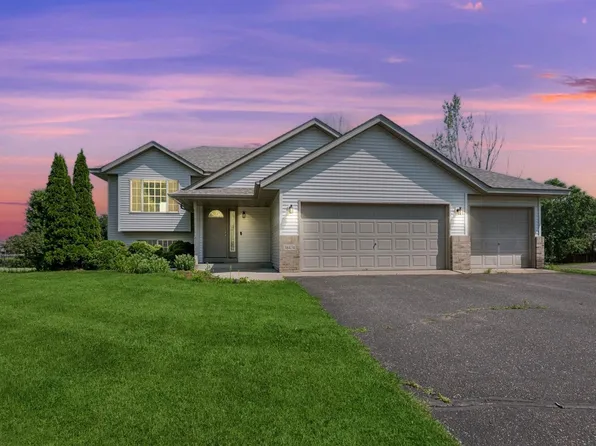 38474 Coventry Dr, North Branch, MN 55056