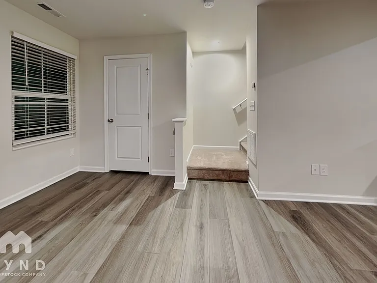 2227 Fathom Way — Photo 2