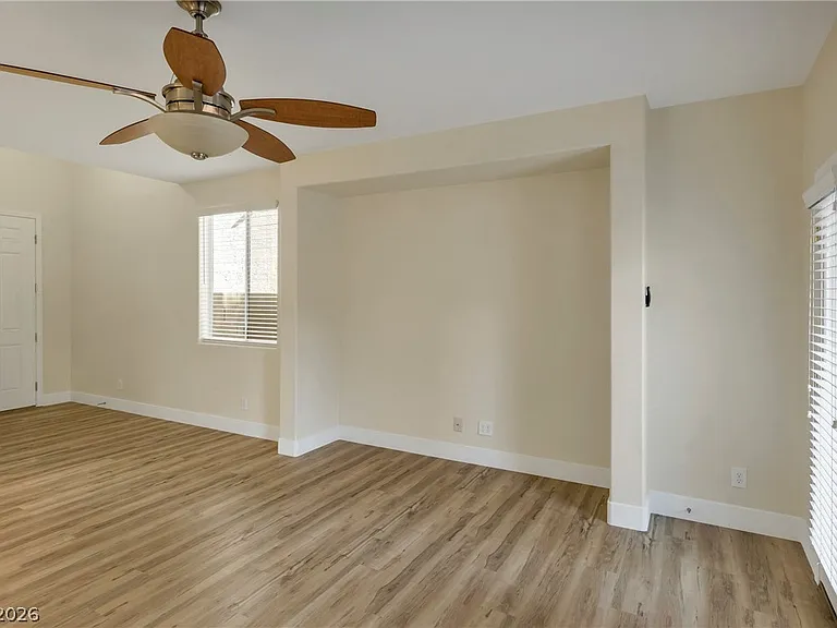9027 Bold Venture Ct — Photo 3