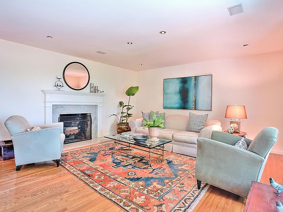 4th image of 1280 Bellair Way