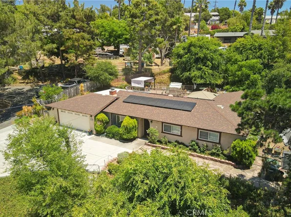 1752 York Dr, Vista, CA 92084
