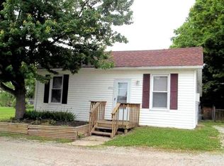 6952 King St, Aurora, IN 47001
