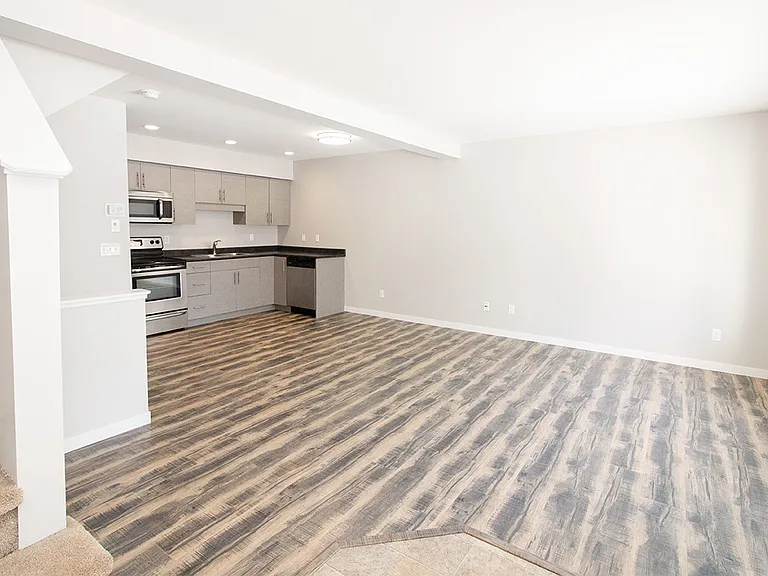 100 Southview Cres #502 — Photo 33
