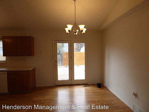3rd image of 1665 N Denver Ave