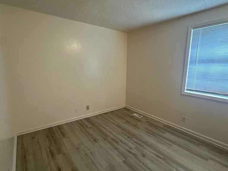 Evergreen Townhomes — Photo 23