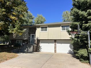2412 Dover Dr, Norfolk, NE 68701