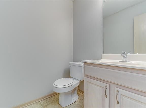 4th image of 4546 NE 83rd Ter