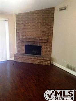 4th image of 2114 Benbrook Dr