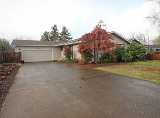 309 Meadow Ln, Creswell, OR 97426