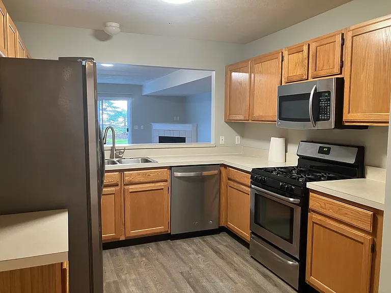 1789 Park Trl NE — Photo 15